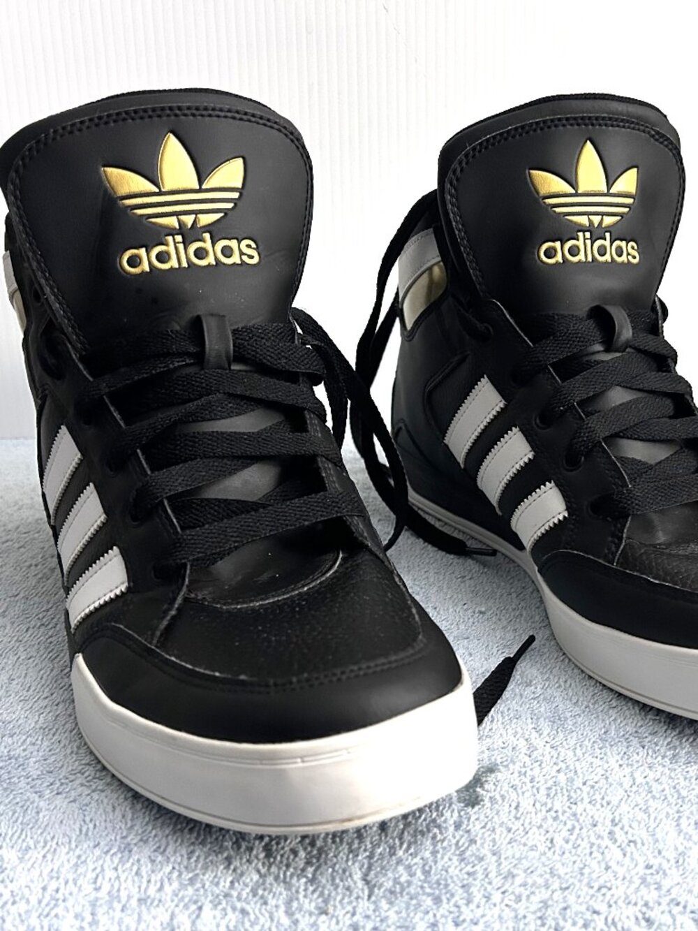 ADIDAS - Picture 12 of 12